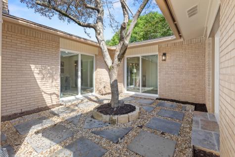 10528 Swallow Lane Dallas TX 75218