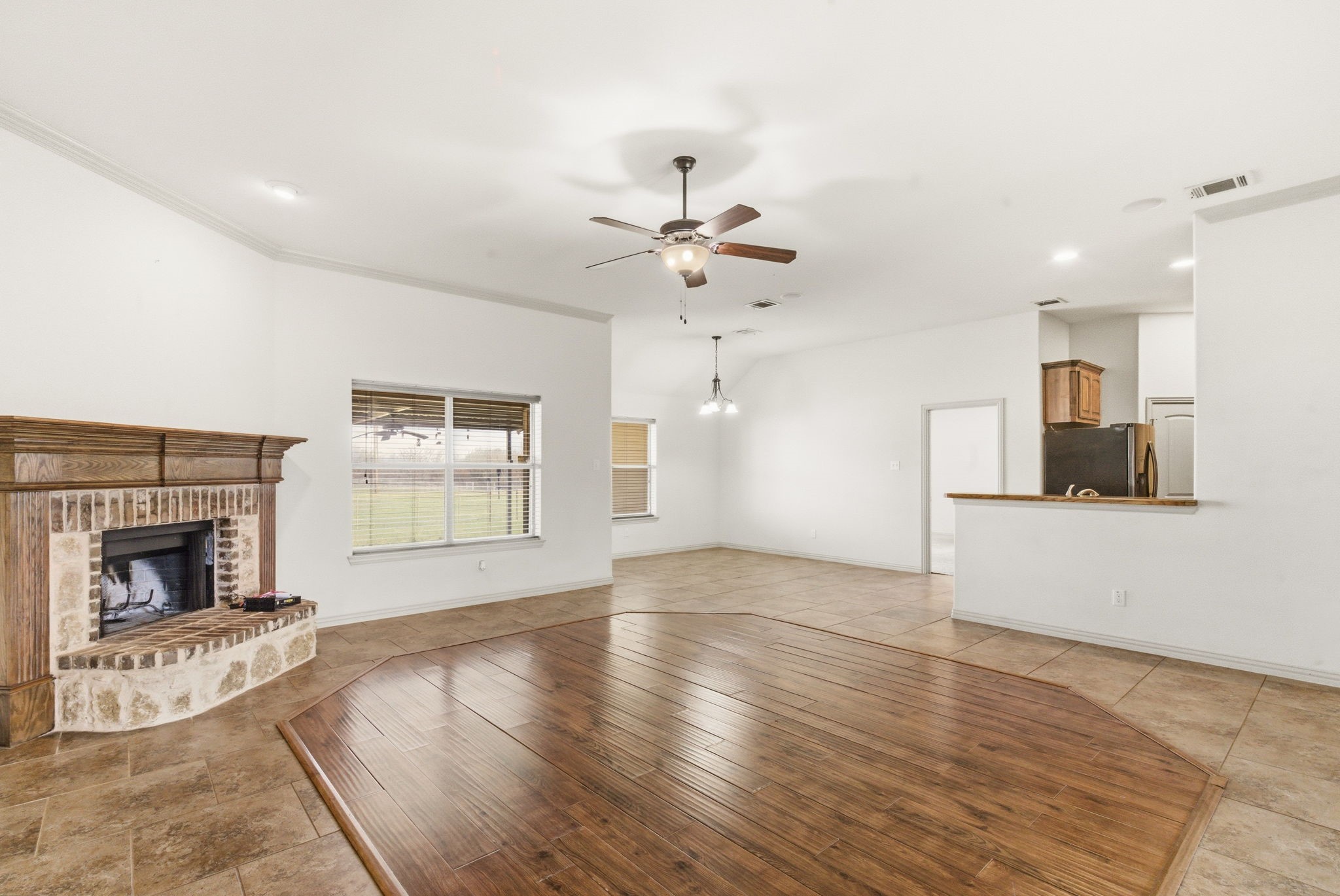 119 Cooperstown Drive Springtown TX 76082