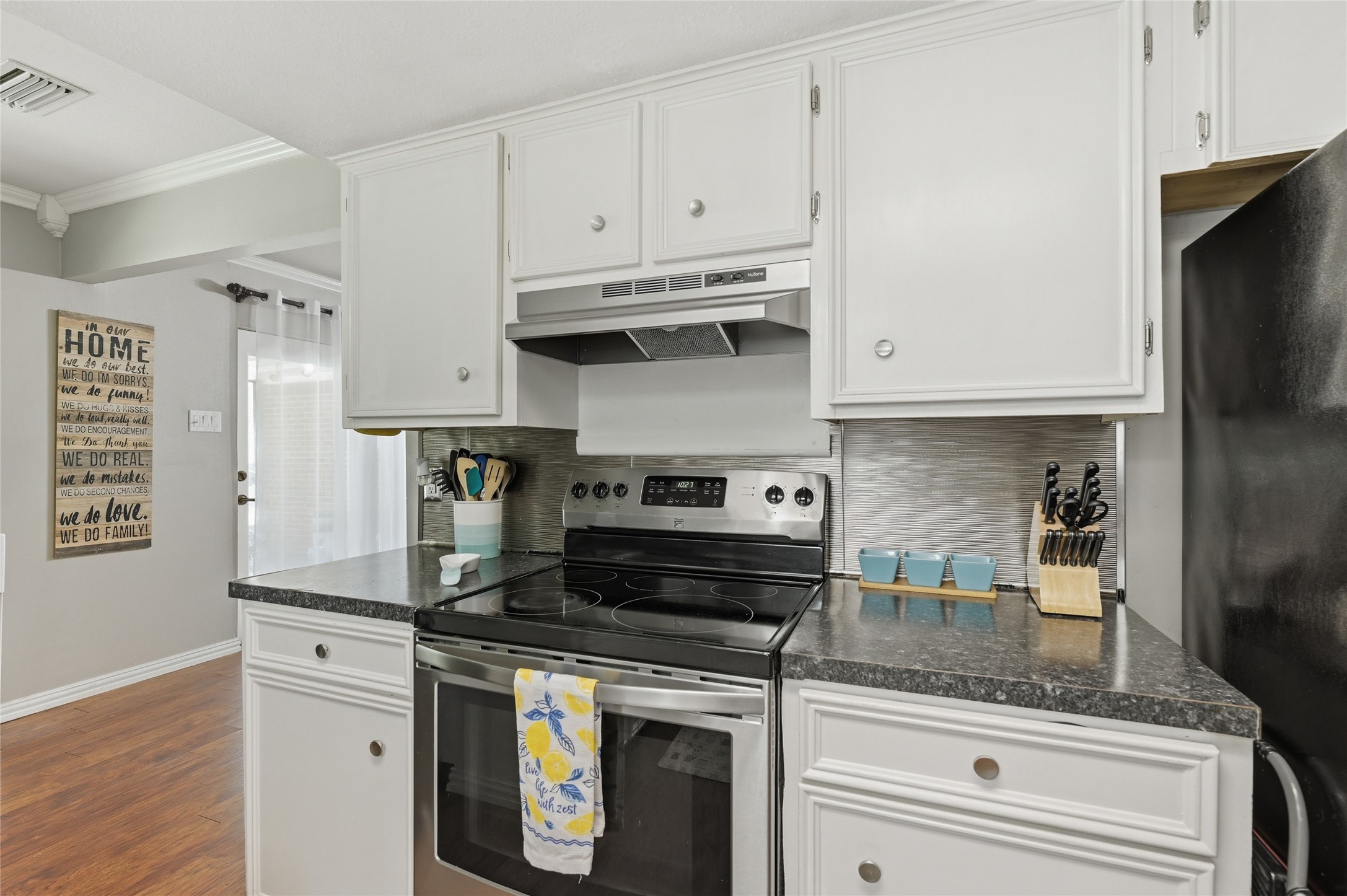 1028 S Idlewild Drive Sherman TX 75090