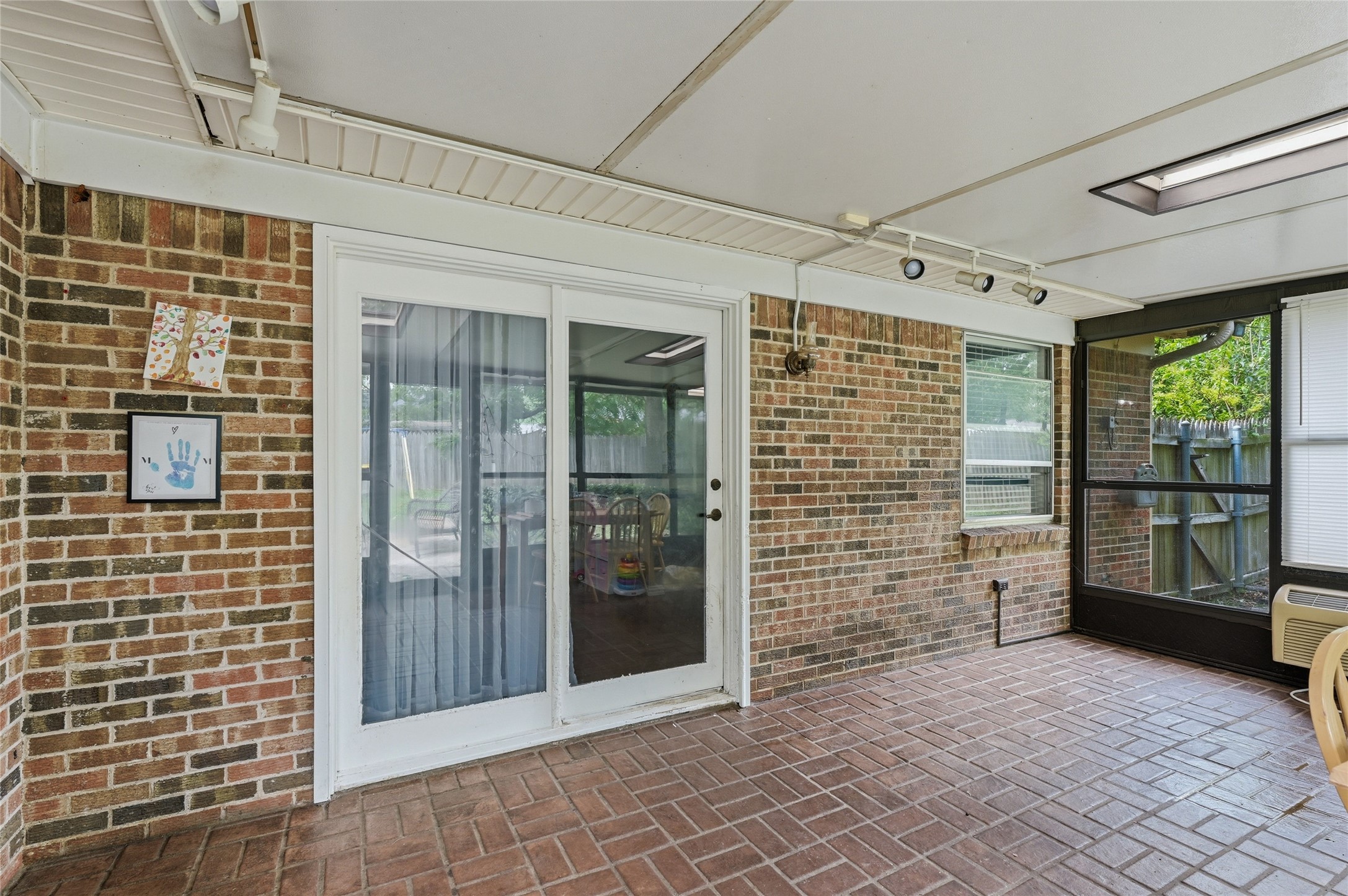 1028 S Idlewild Drive Sherman TX 75090