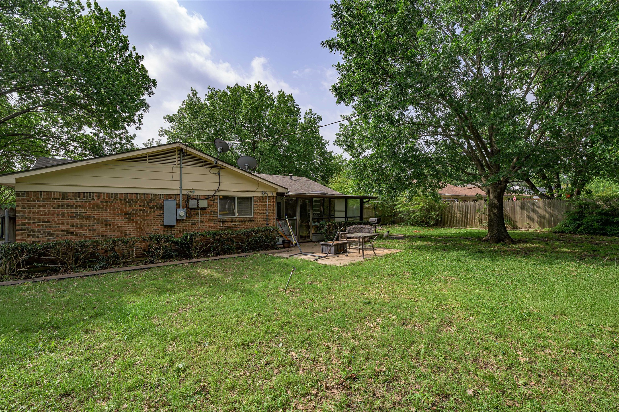 1028 S Idlewild Drive Sherman TX 75090