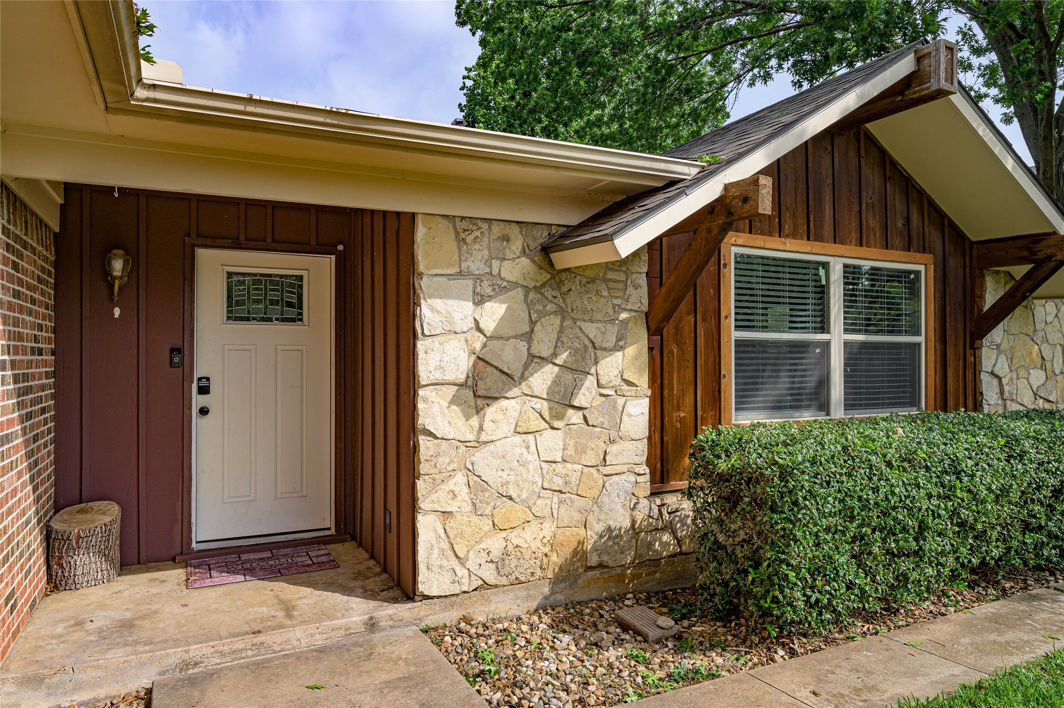 1028 S Idlewild Drive Sherman TX 75090