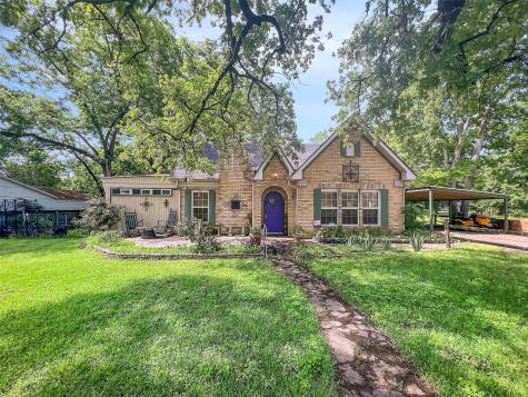 911 W Wolfe Street Grand Saline TX 75140