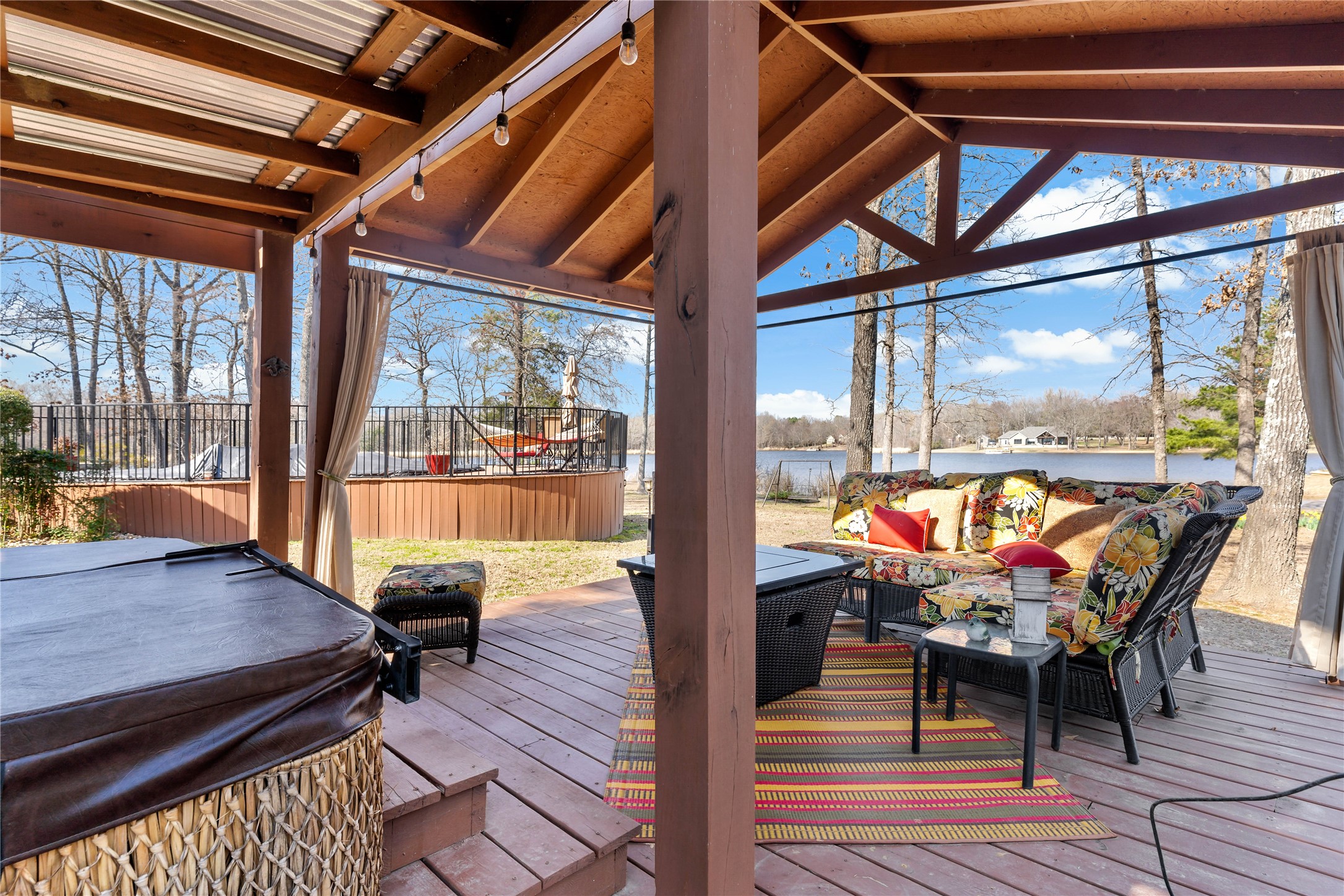 571 Hidden Lake Drive Powderly TX 75473