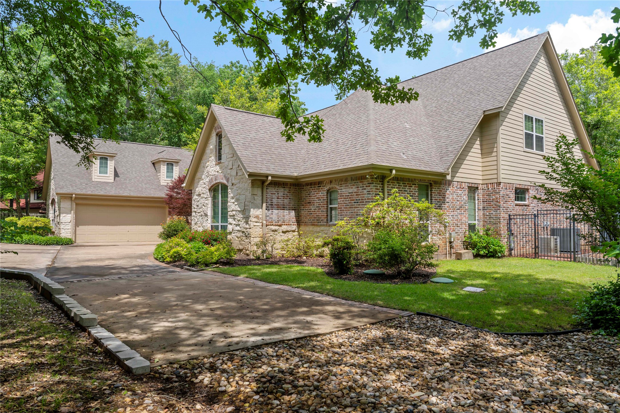571 Hidden Lake Drive Powderly TX 75473