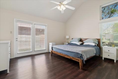 924 Mccoy Drive Irving TX 75062