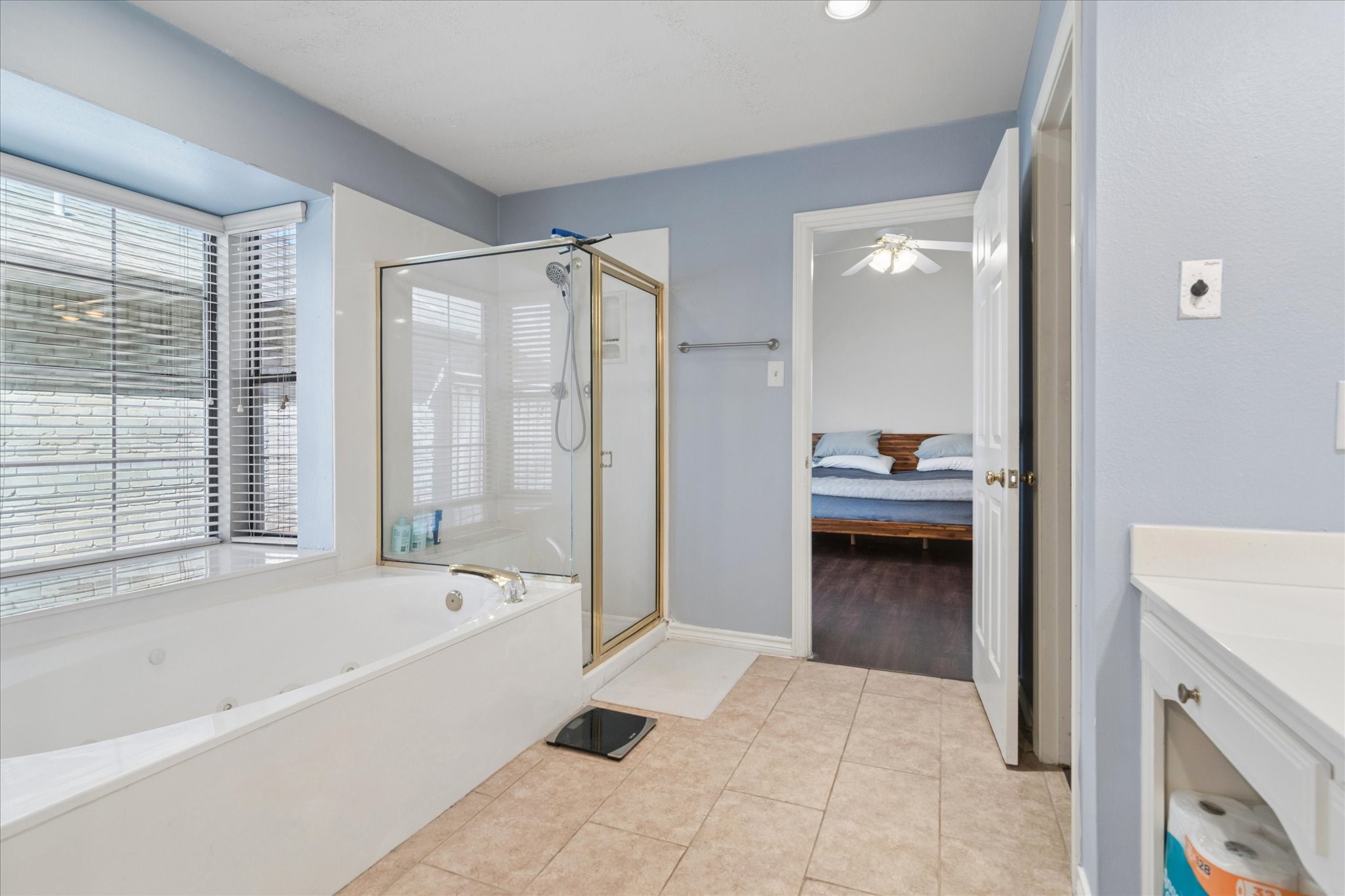 924 Mccoy Drive Irving TX 75062