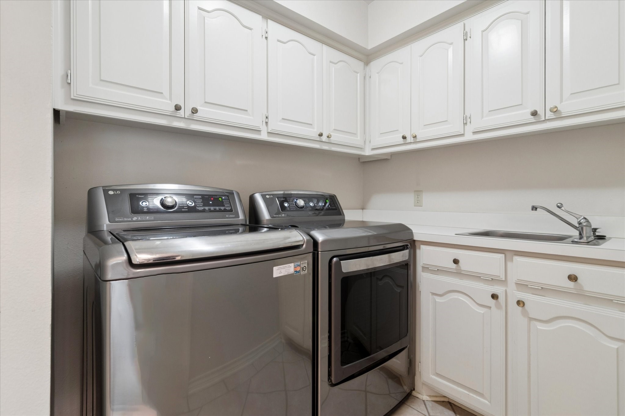 924 Mccoy Drive Irving TX 75062