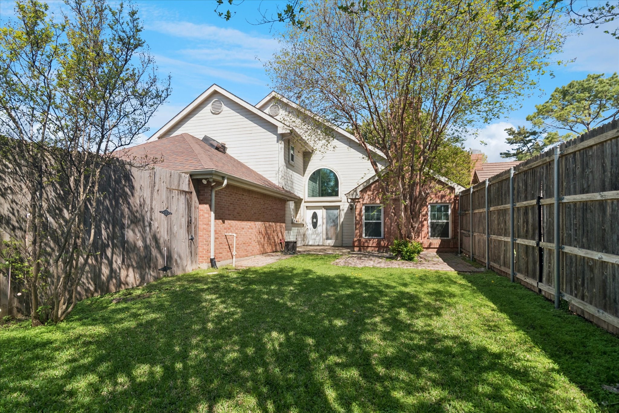 924 Mccoy Drive Irving TX 75062