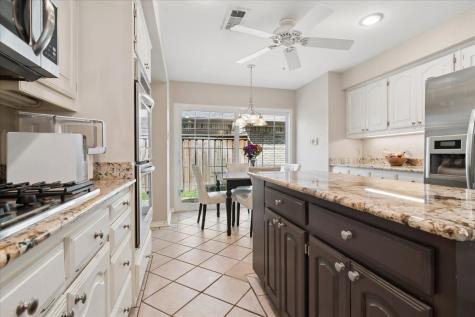 924 Mccoy Drive Irving TX 75062