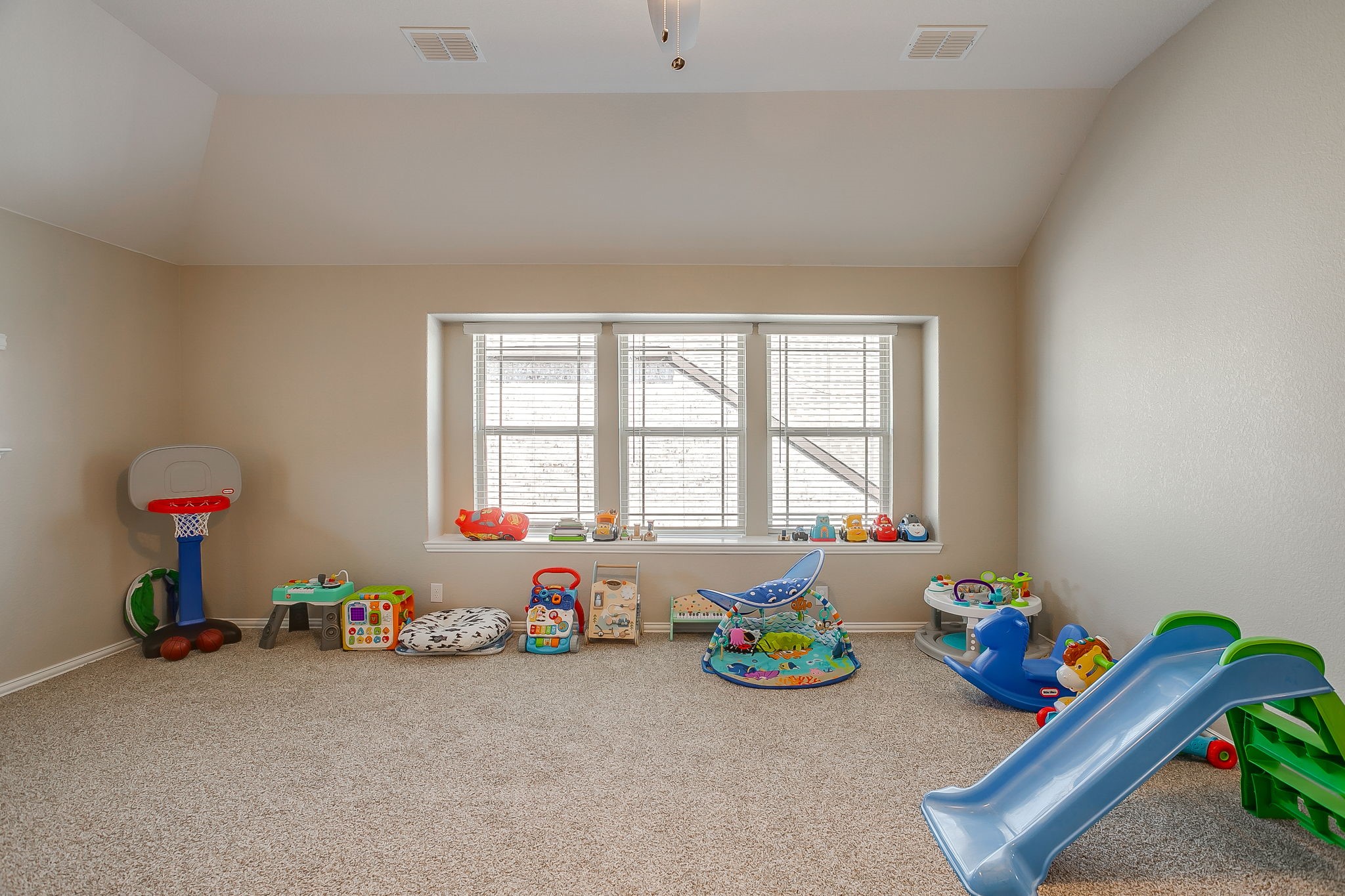 307 Pineview Lane Ponder TX 76259