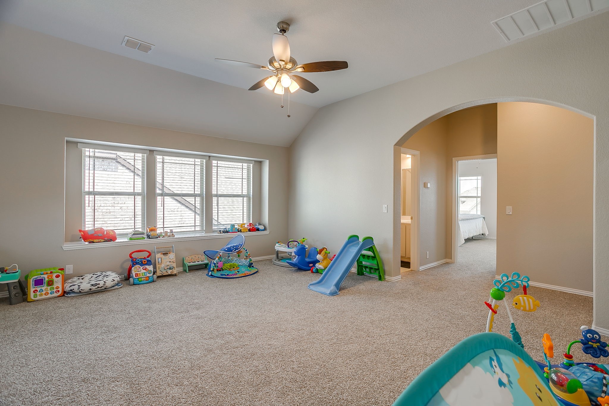 307 Pineview Lane Ponder TX 76259