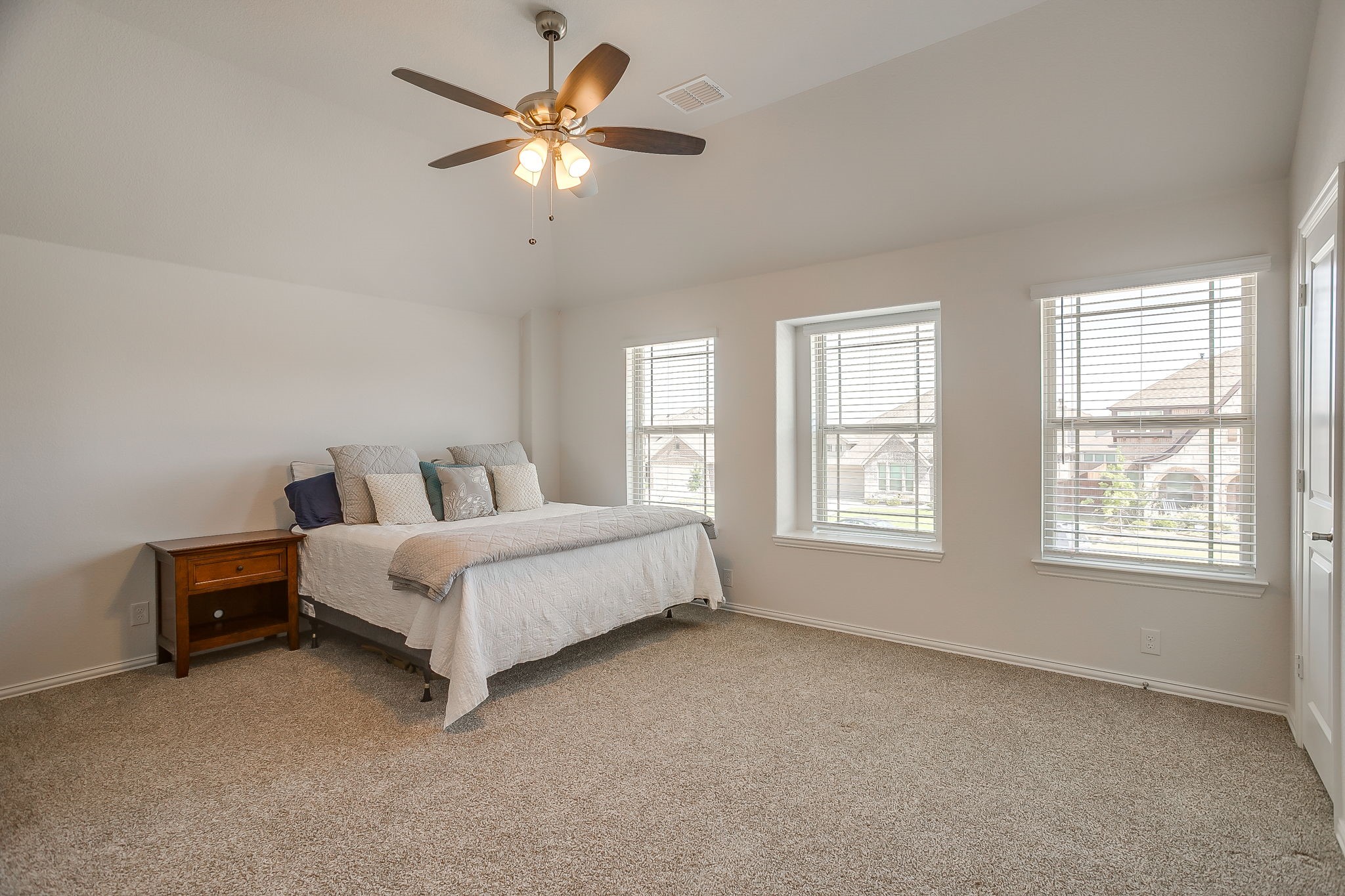 307 Pineview Lane Ponder TX 76259