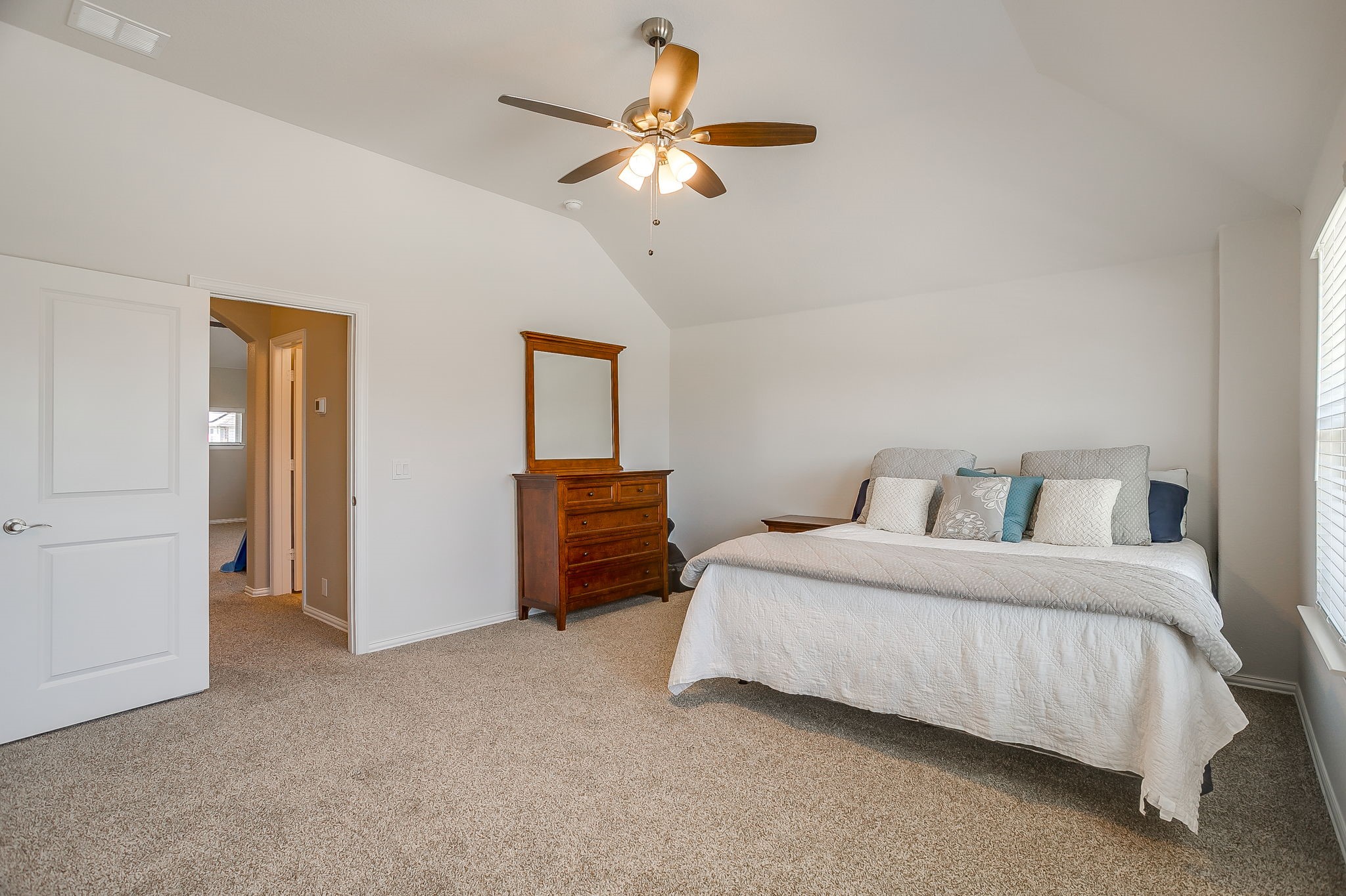 307 Pineview Lane Ponder TX 76259