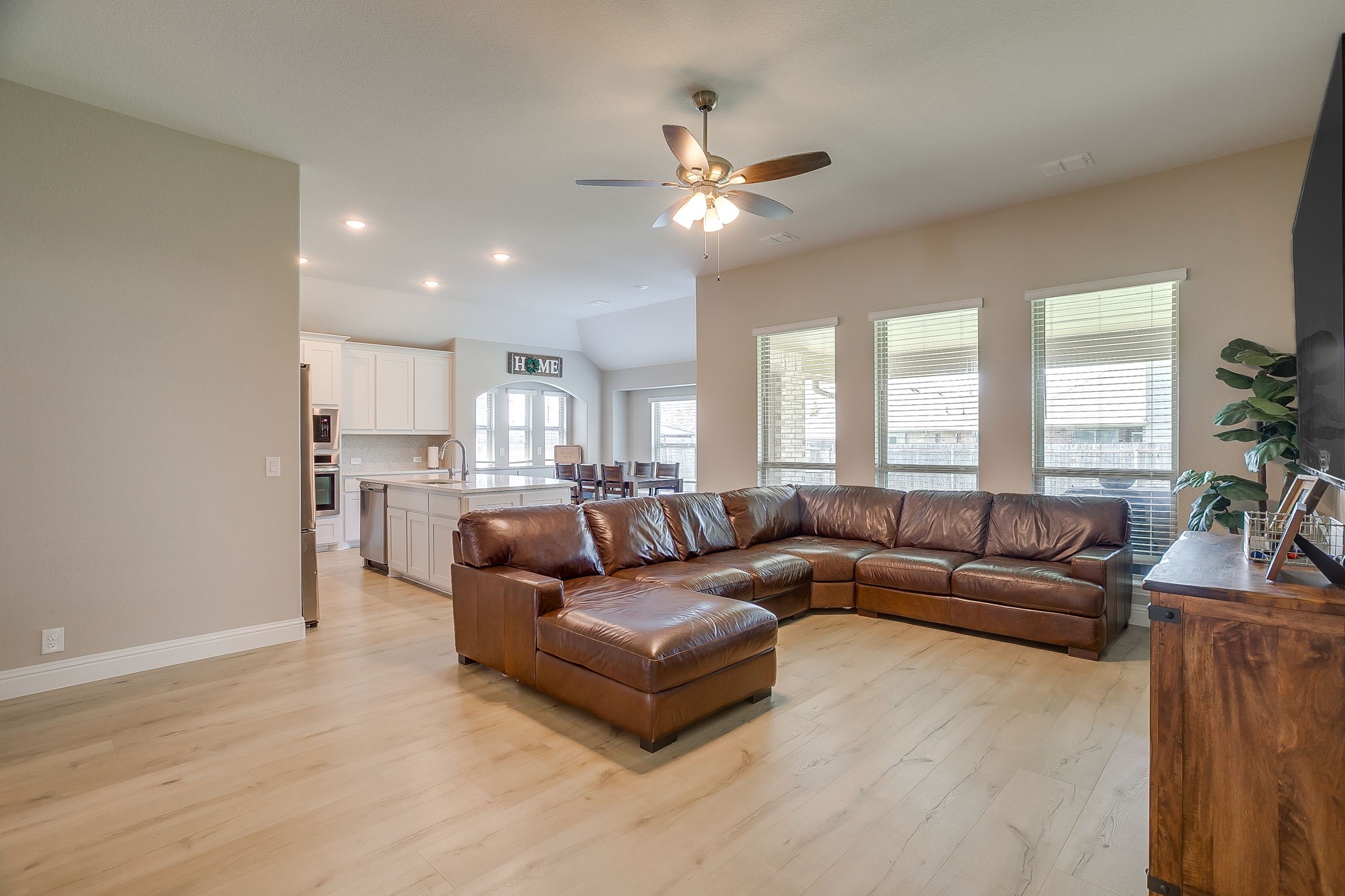 307 Pineview Lane Ponder TX 76259