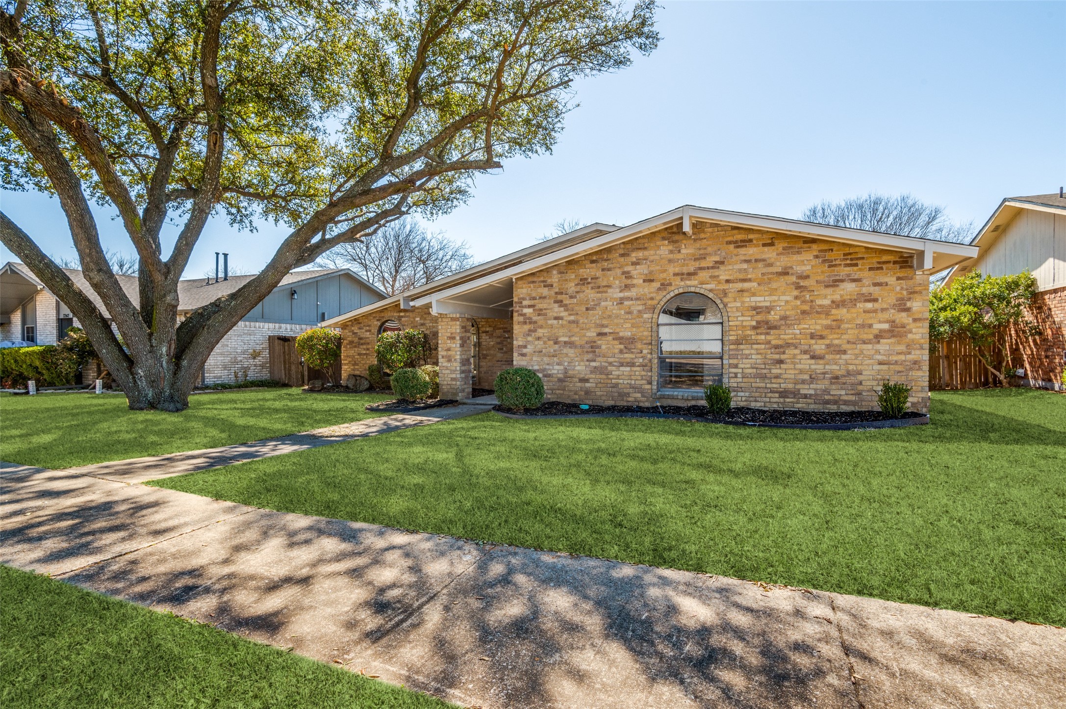 7246 Cloverglen Drive Dallas TX 75249