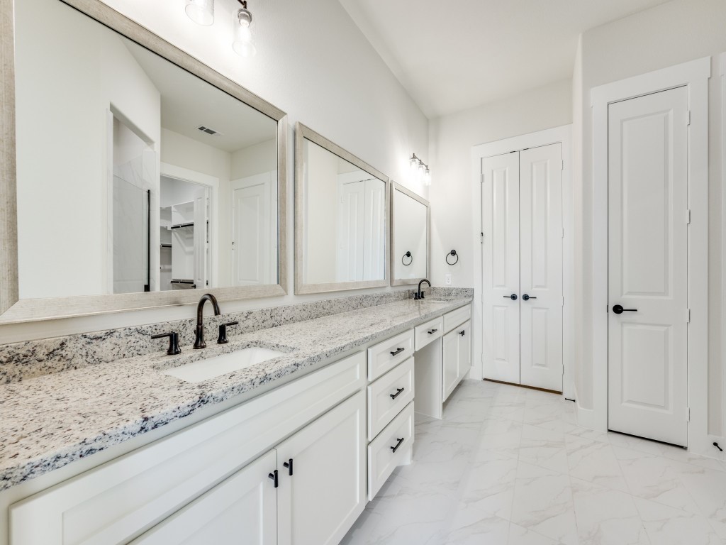 1901 Cascada Way Little Elm TX 75068