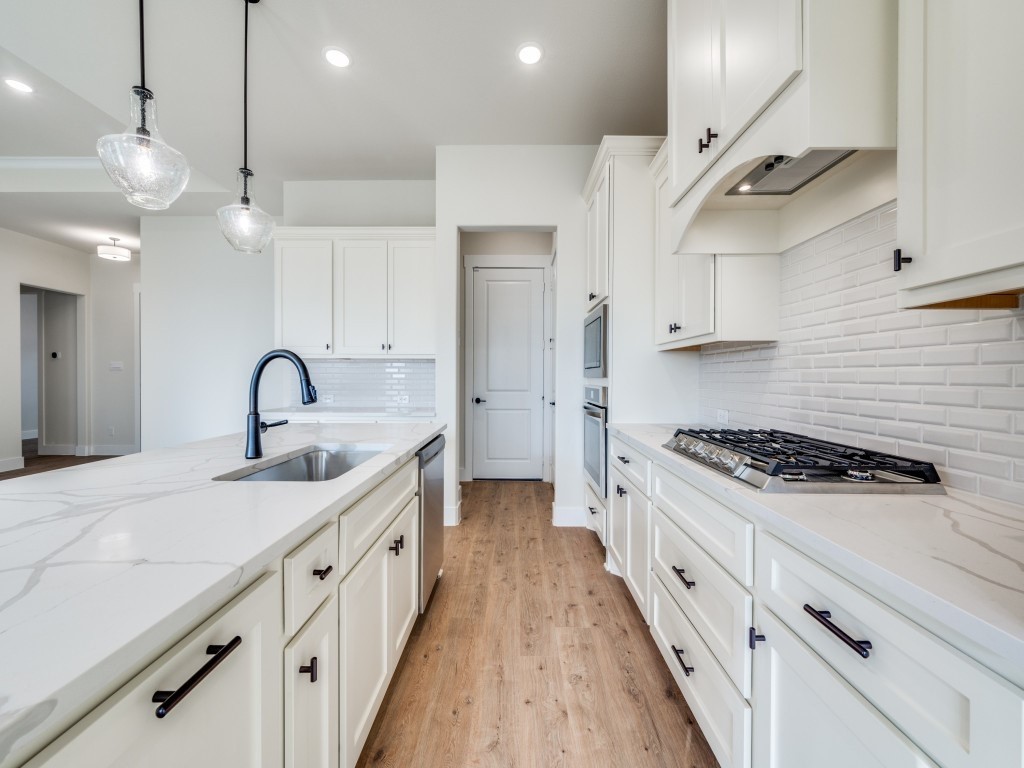 1901 Cascada Way Little Elm TX 75068