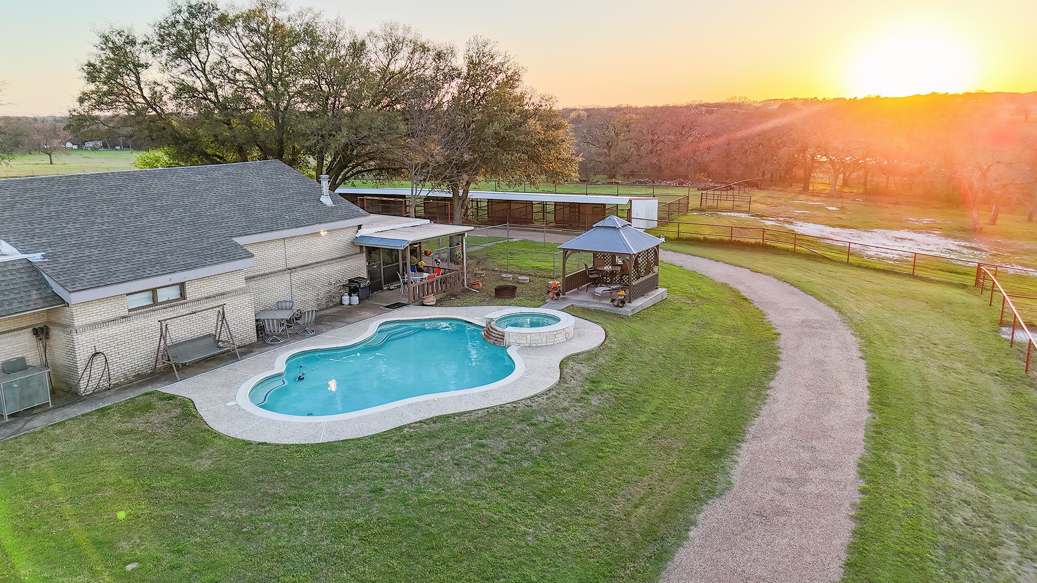 304 Scarlett Road Weatherford TX 76087