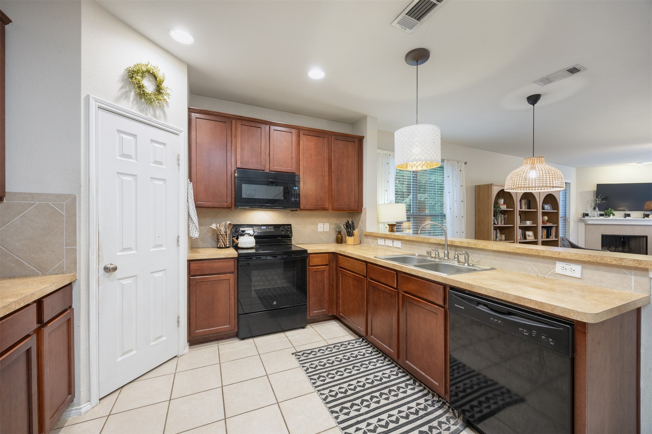 211 Fisherman Trail Melissa TX 75454