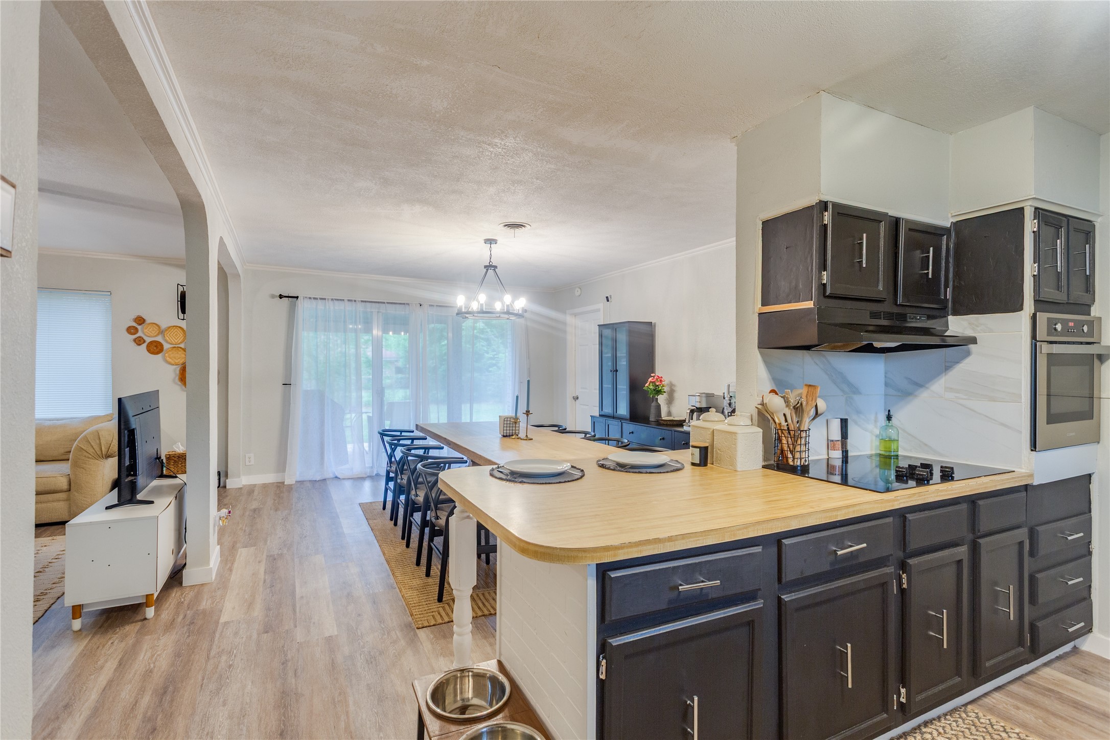 2012 Bradford Drive Arlington TX 76010