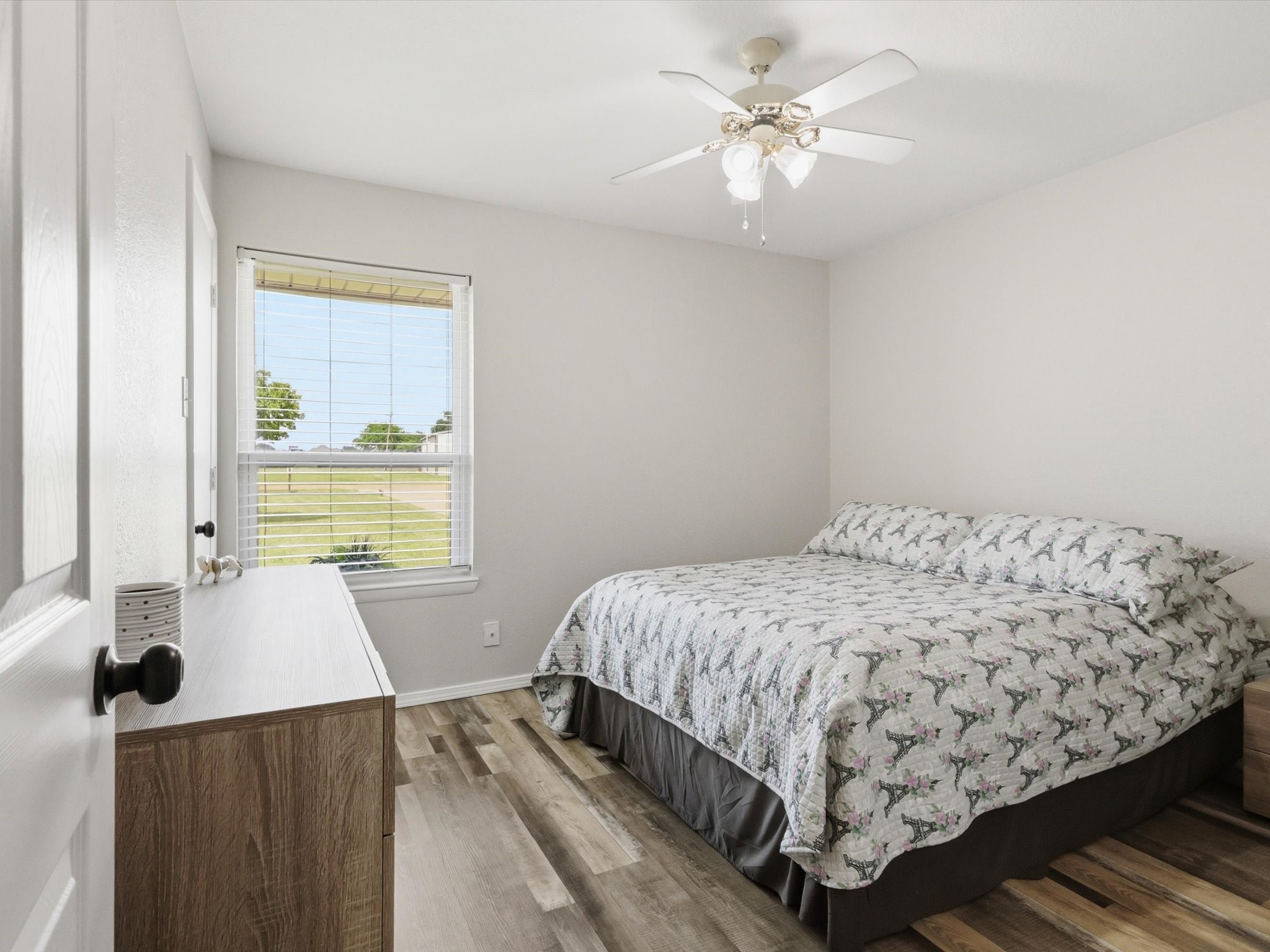 636 E Eubank Street Mabank TX 75147