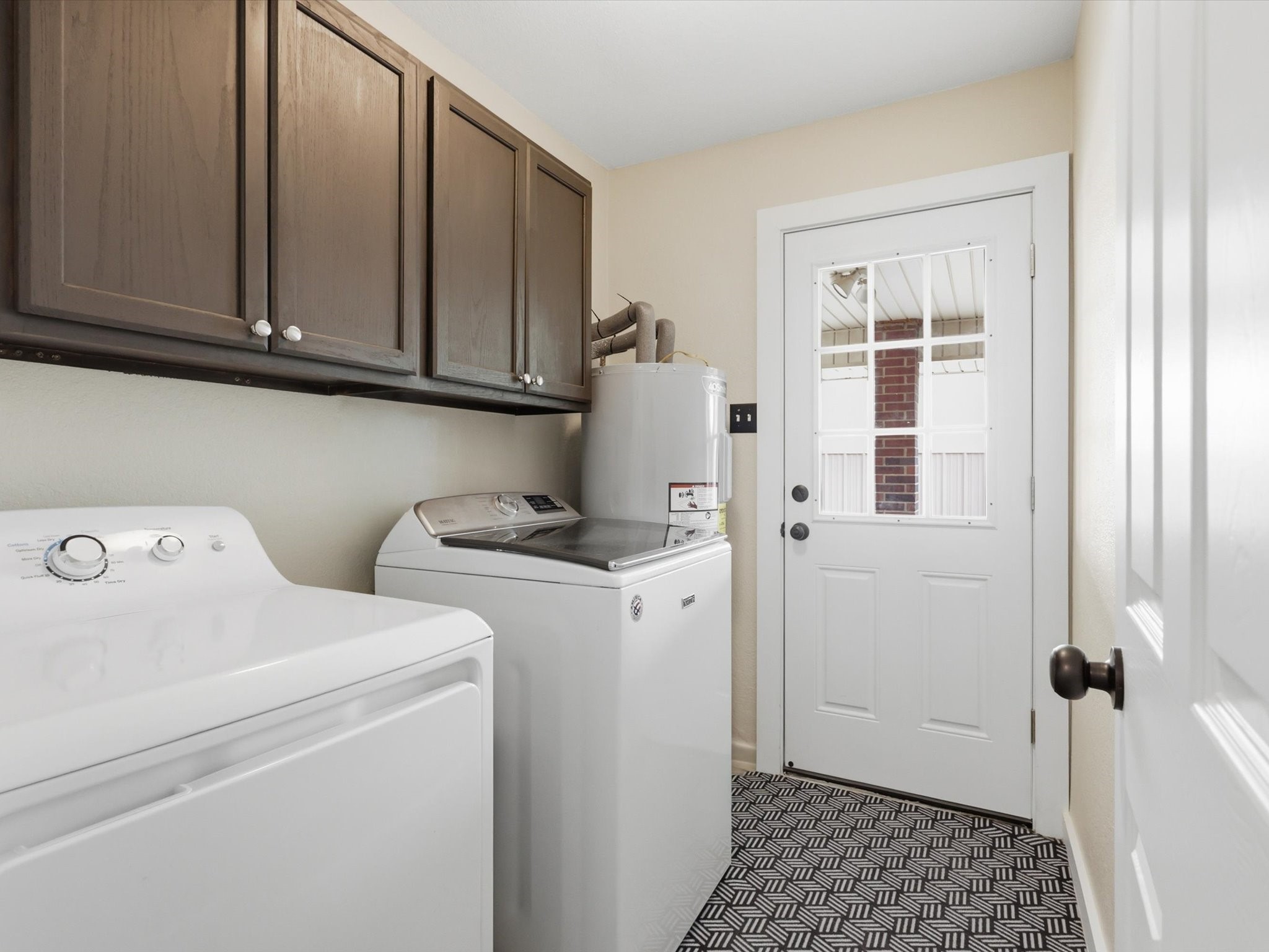 636 E Eubank Street Mabank TX 75147