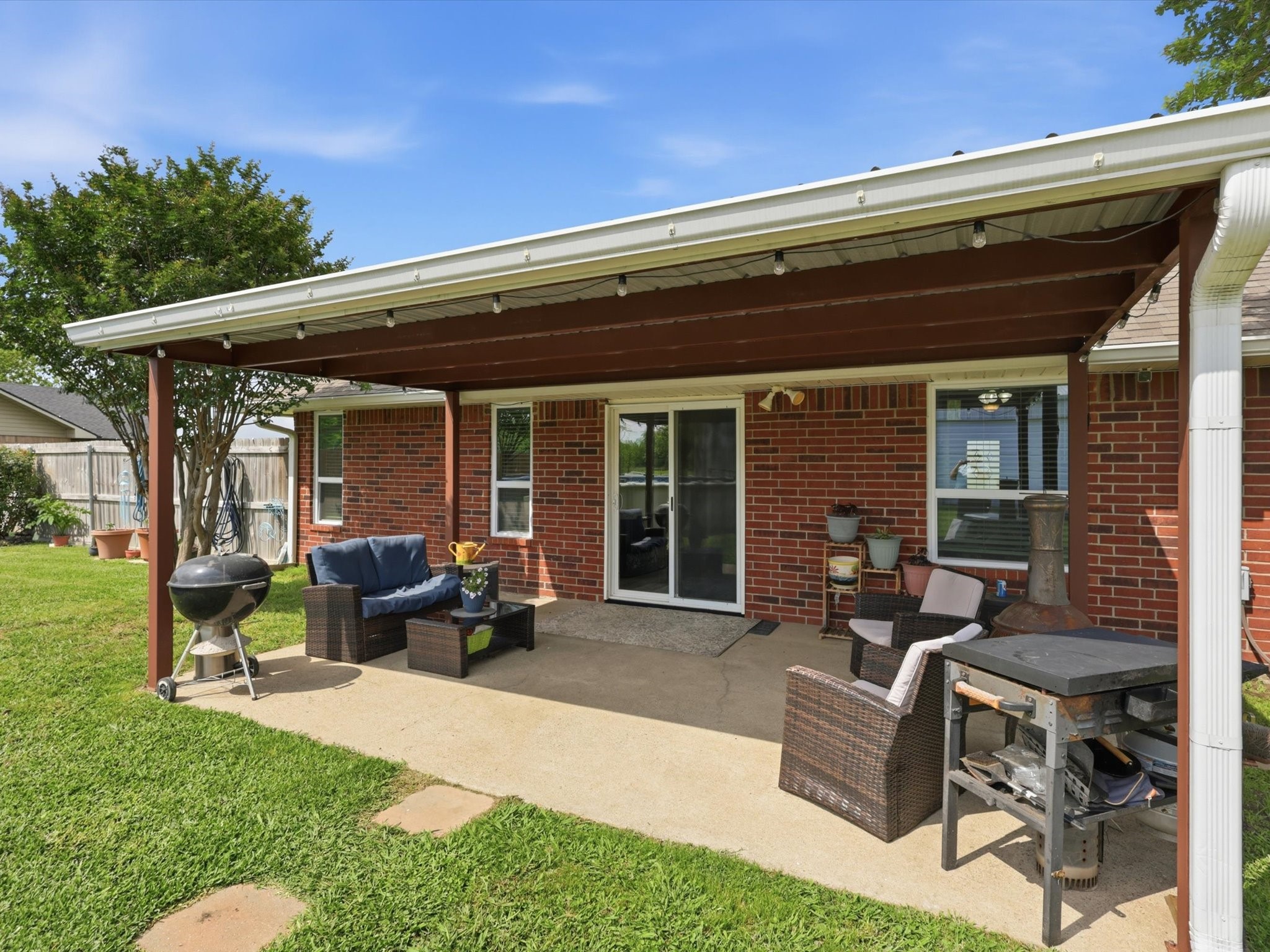 636 E Eubank Street Mabank TX 75147