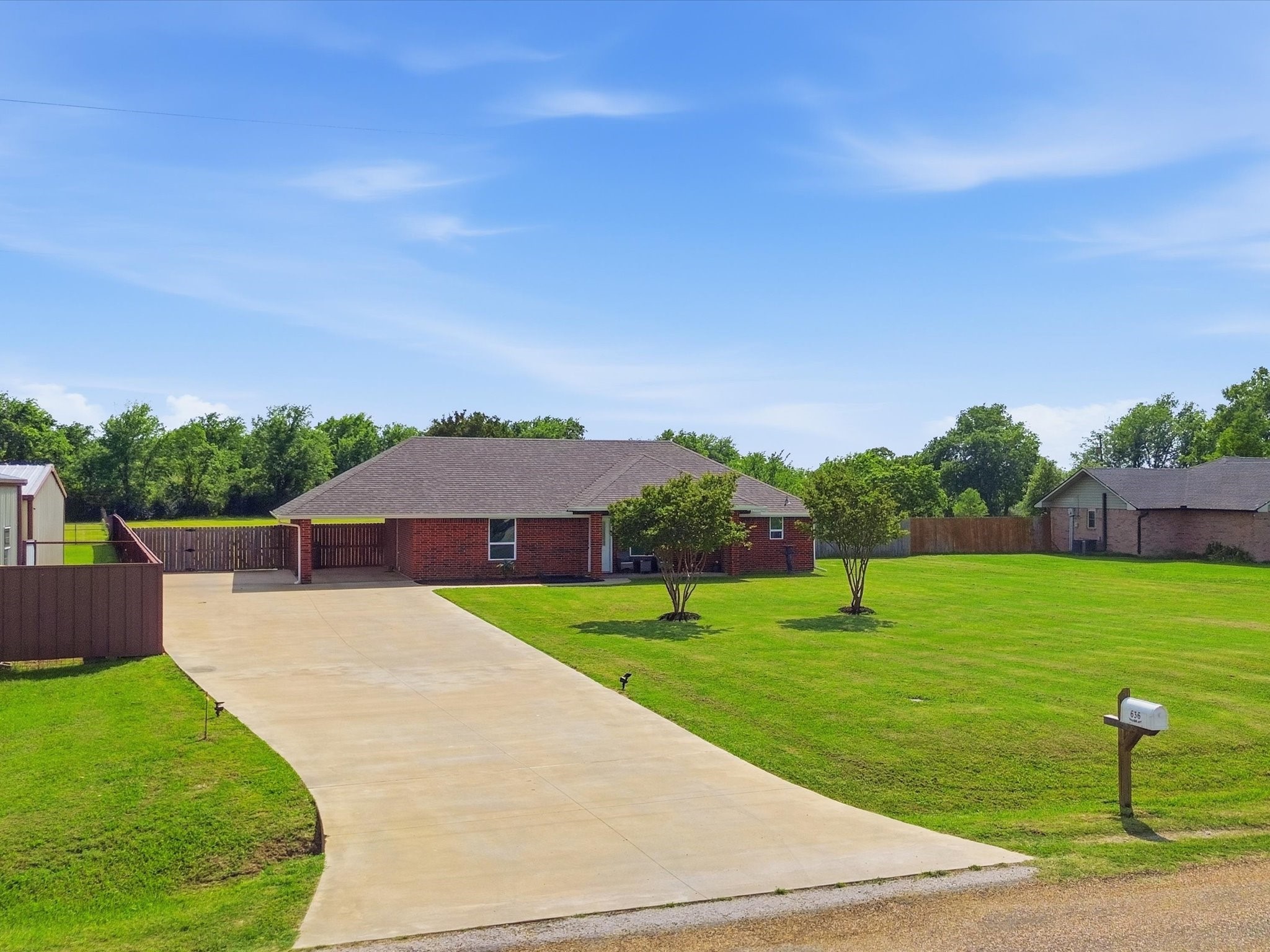 636 E Eubank Street Mabank TX 75147