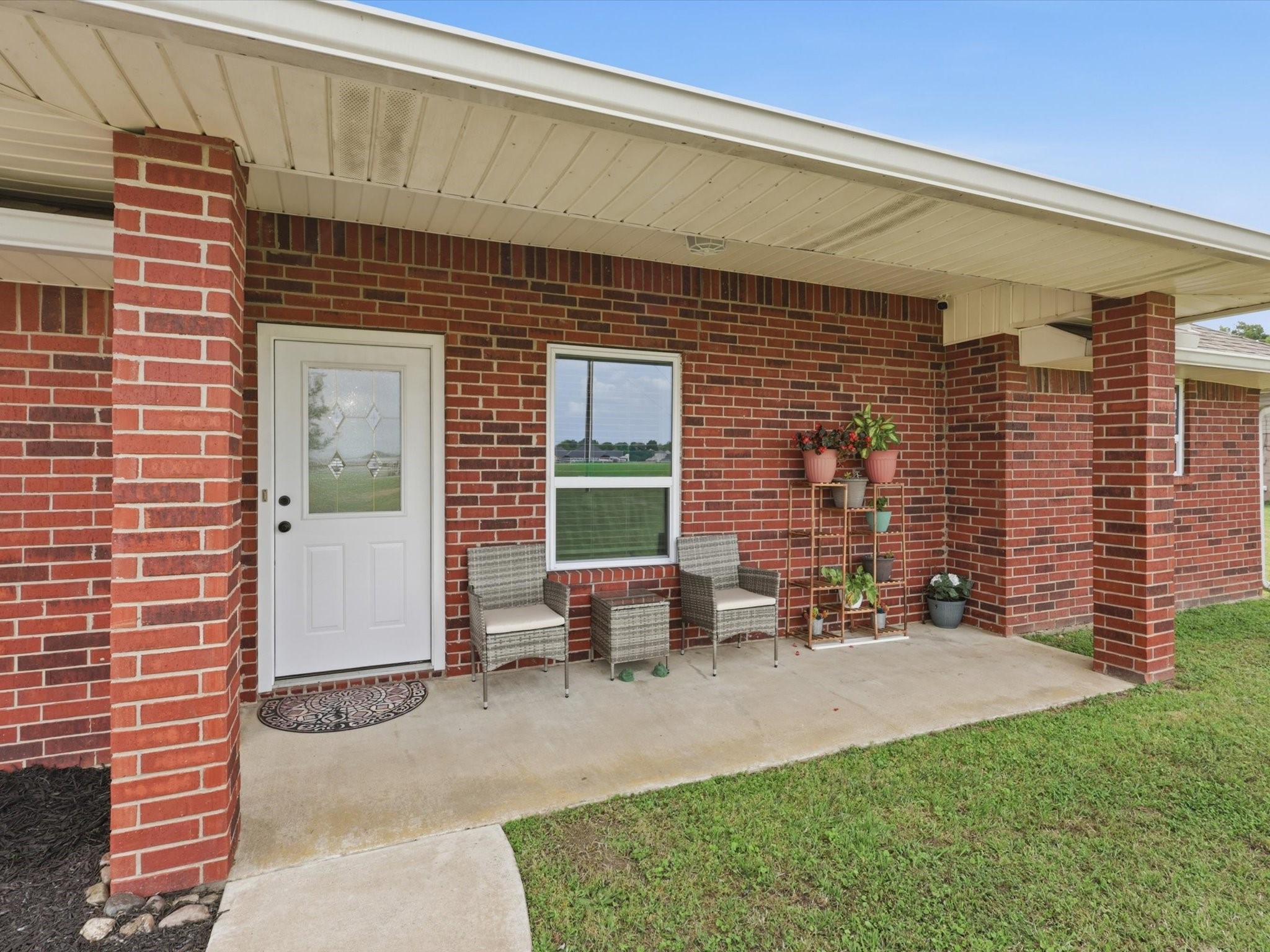 636 E Eubank Street Mabank TX 75147