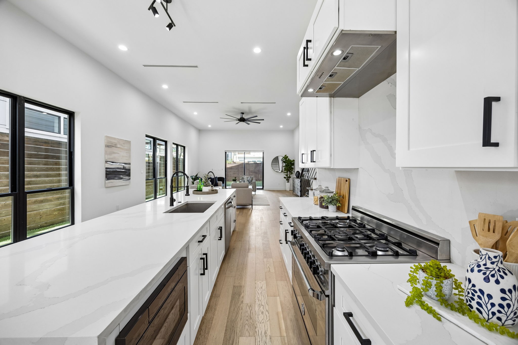 4217 Roseland Avenue Dallas TX 75204