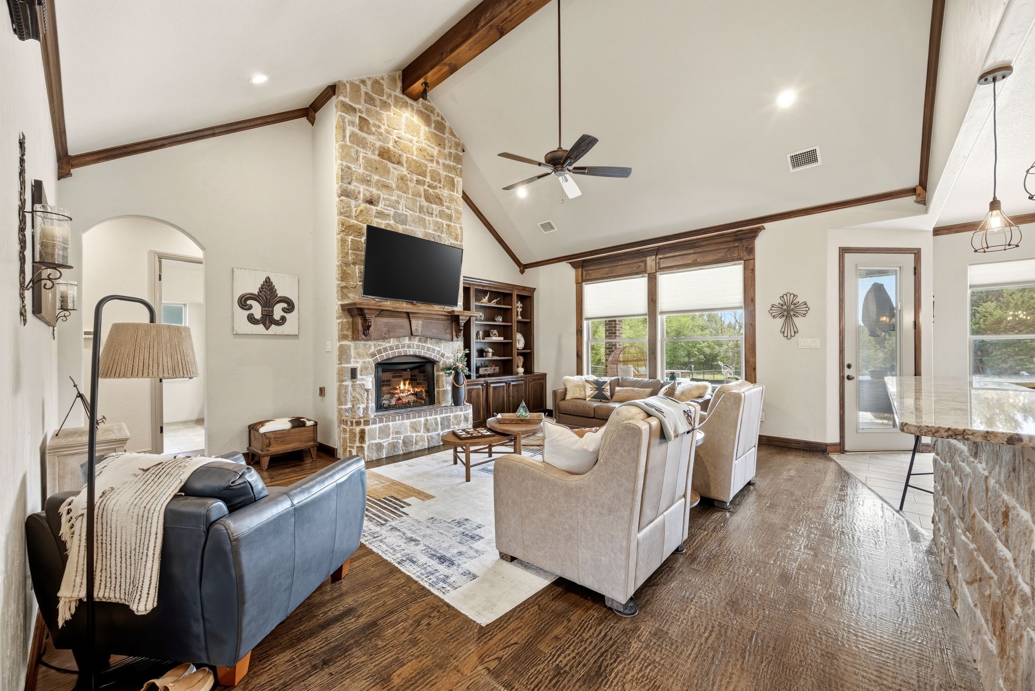 1919 County Road 4371 Decatur TX 76234