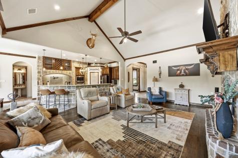 1919 County Road 4371 Decatur TX 76234