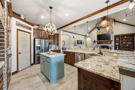 1919 County Road 4371 Decatur TX 76234