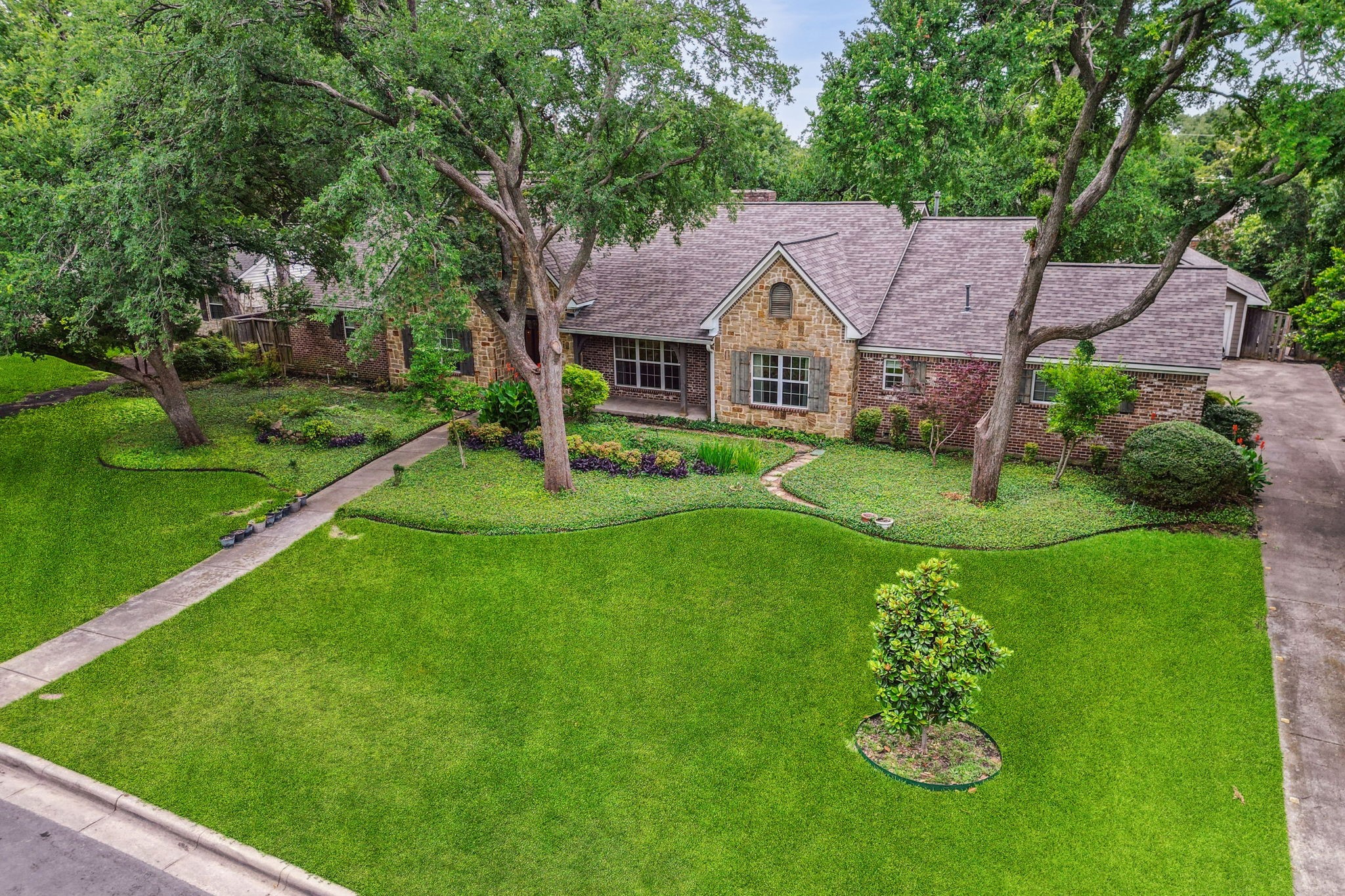 7330 Paldao Drive Dallas TX 75240