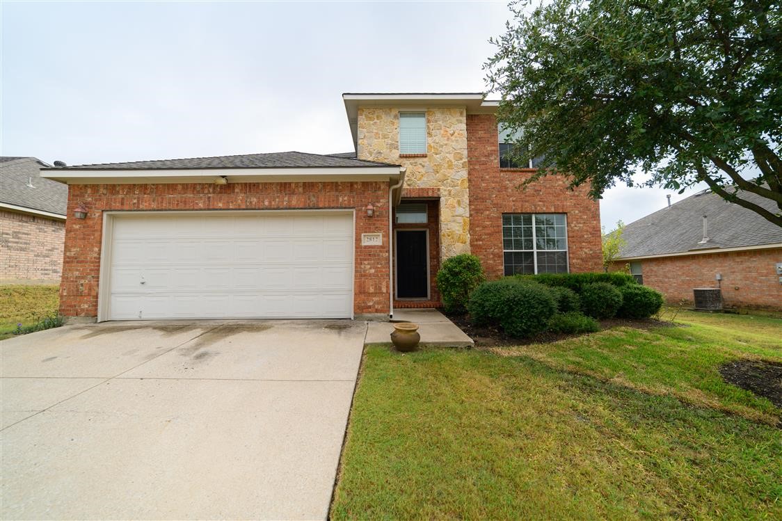 2812 Arabian Lane Celina TX 75009