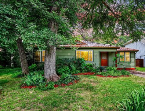 905 N Bailey Avenue Fort Worth TX 76107