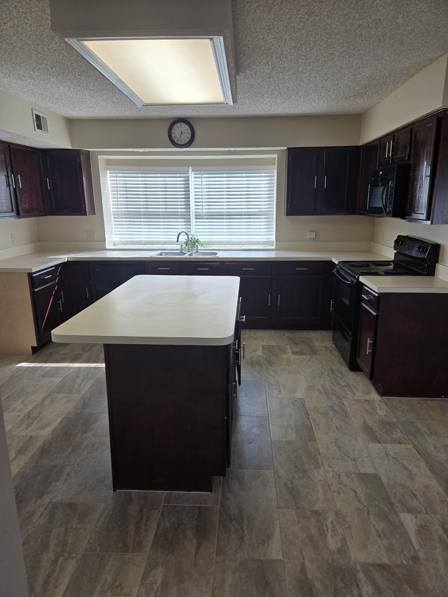 1203 White Drive Cedar Hill TX 75104