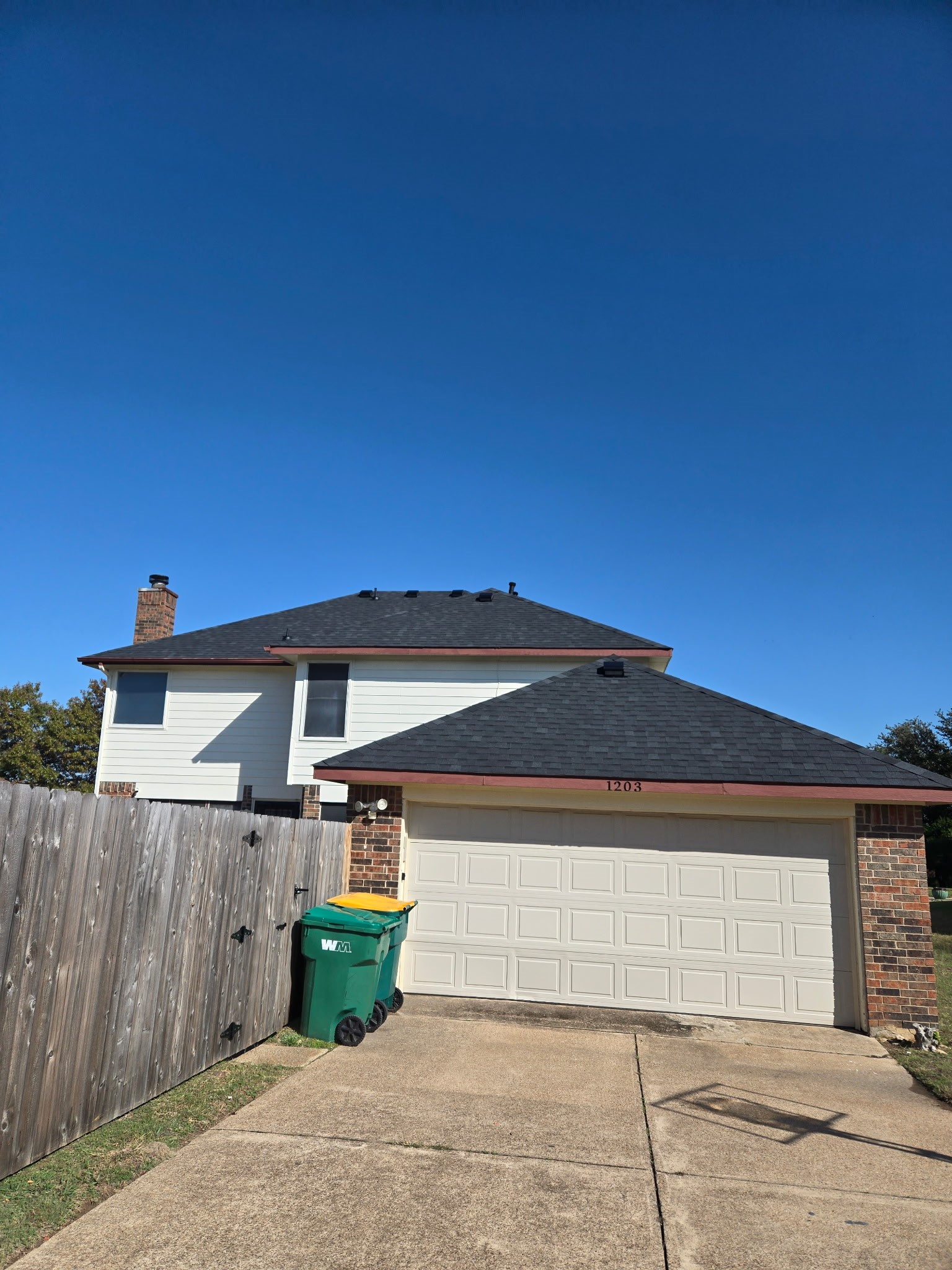 1203 White Drive Cedar Hill TX 75104