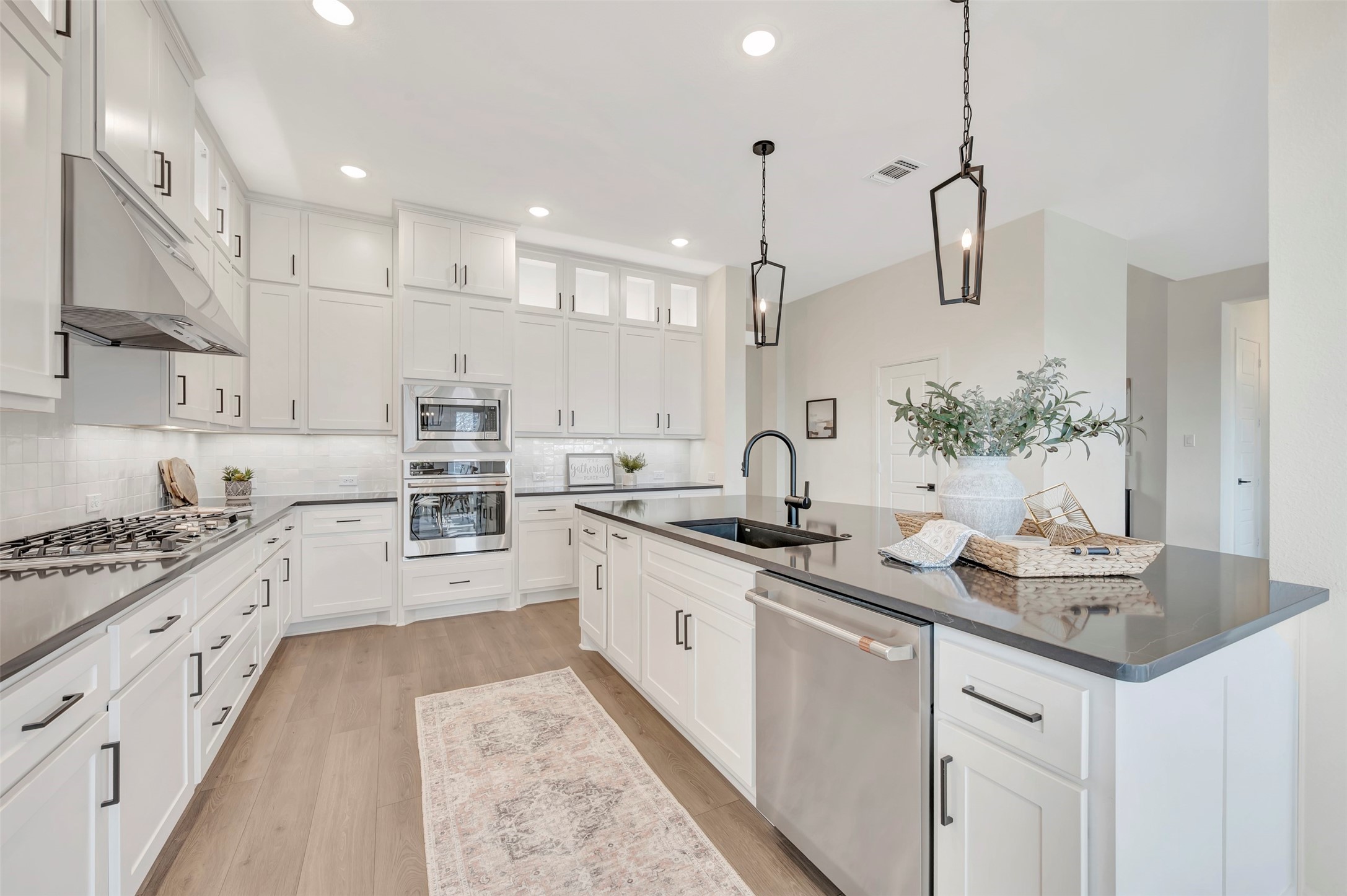 610 Long Trail Mansfield TX 76063