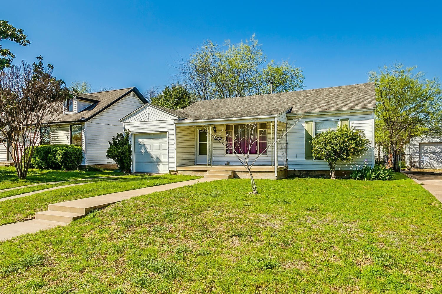 5912 Locke Avenue Fort Worth TX 76107