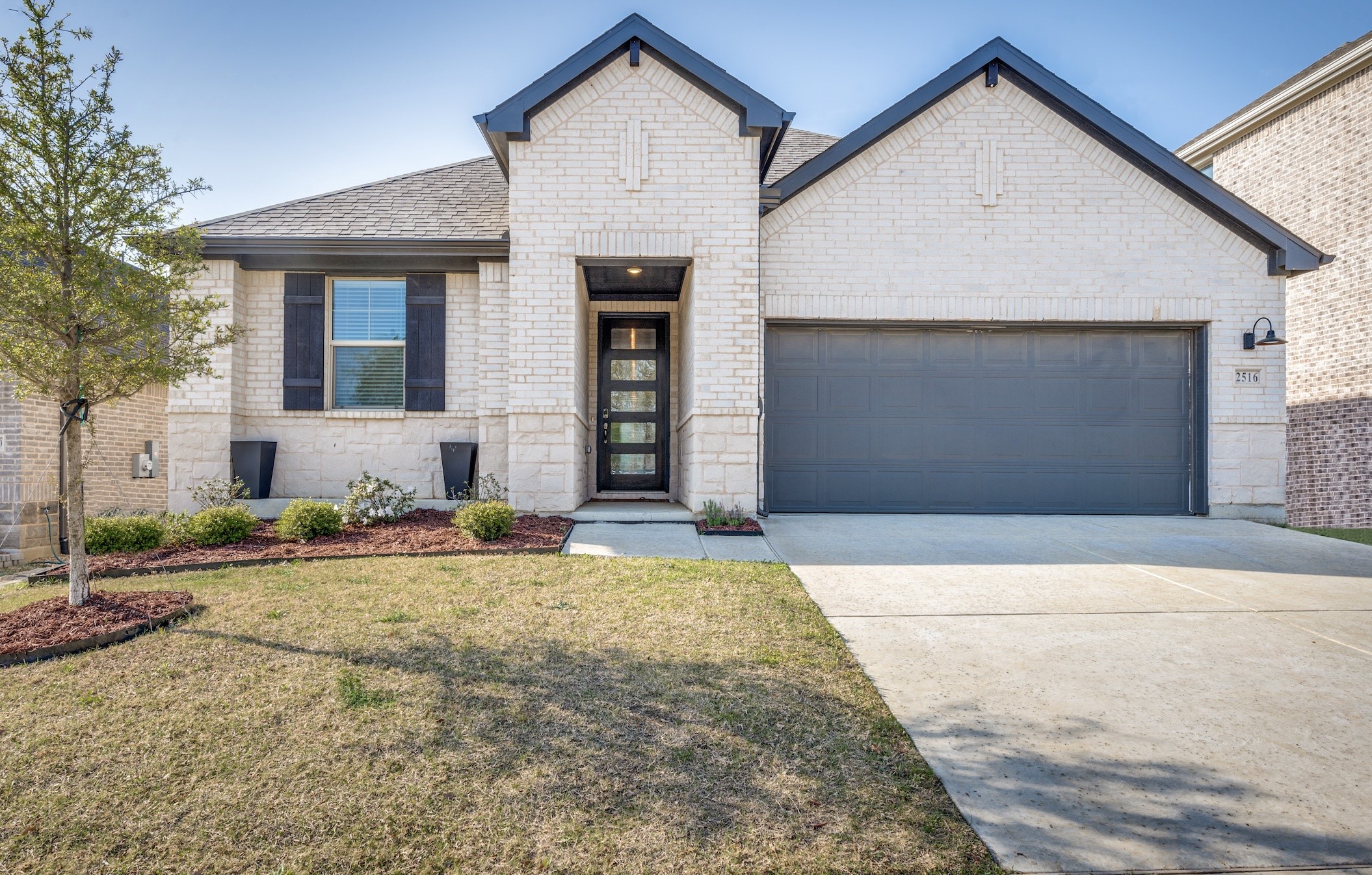 2516 Acadia Drive Corinth TX 76210