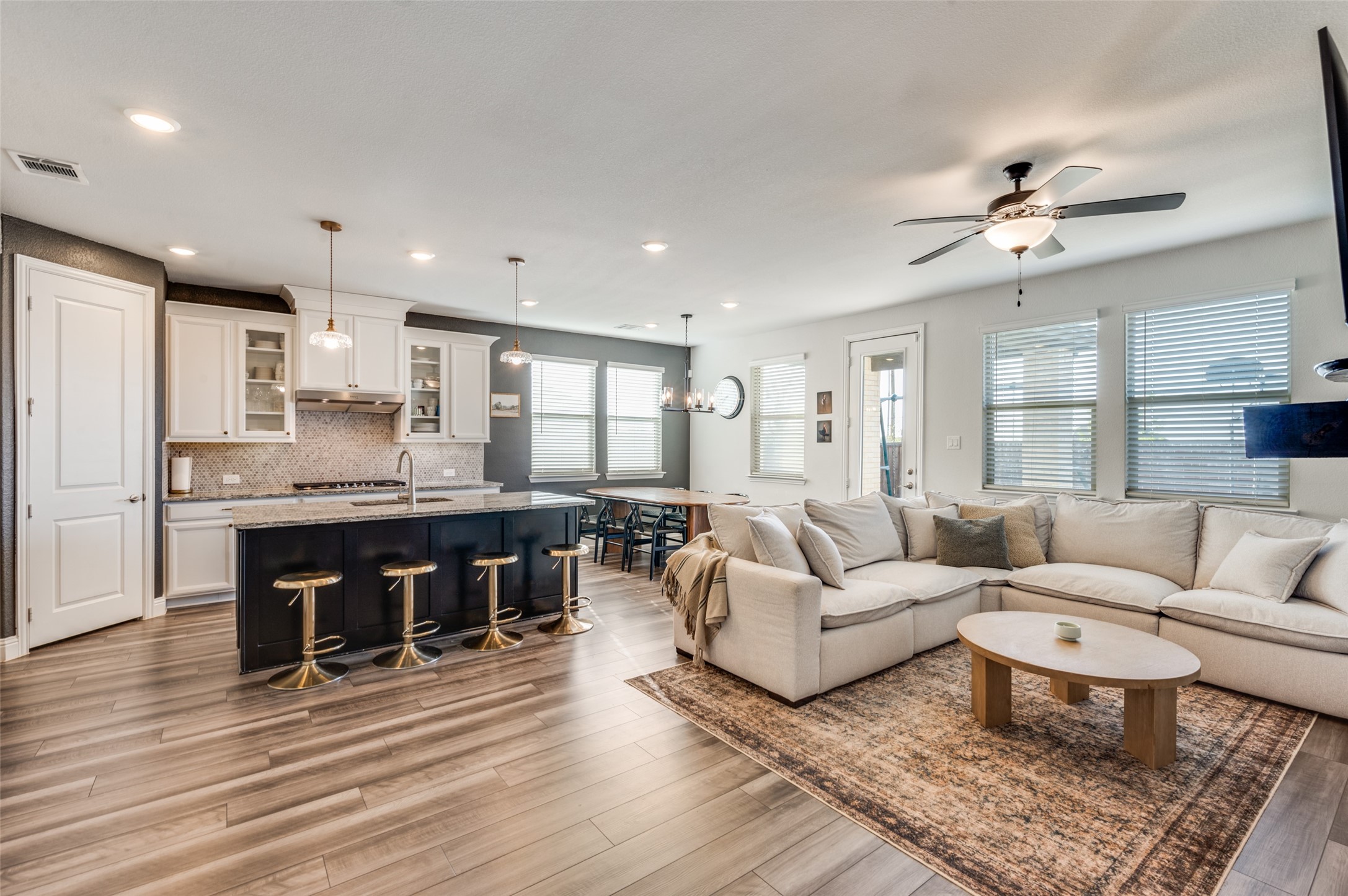 2516 Acadia Drive Corinth TX 76210