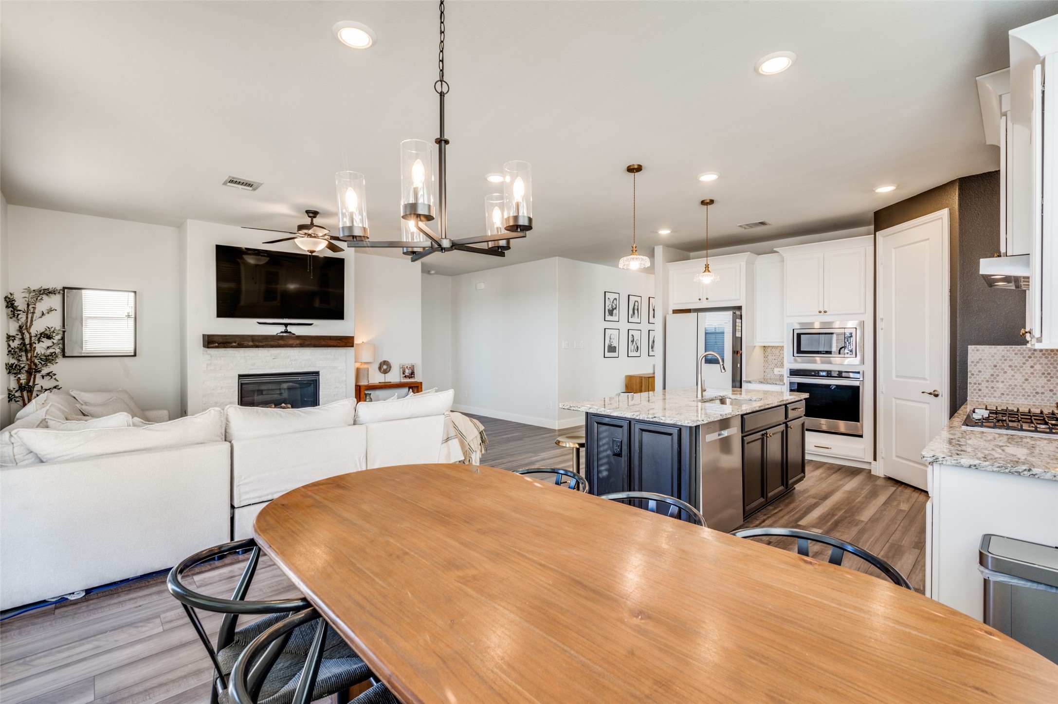 2516 Acadia Drive Corinth TX 76210