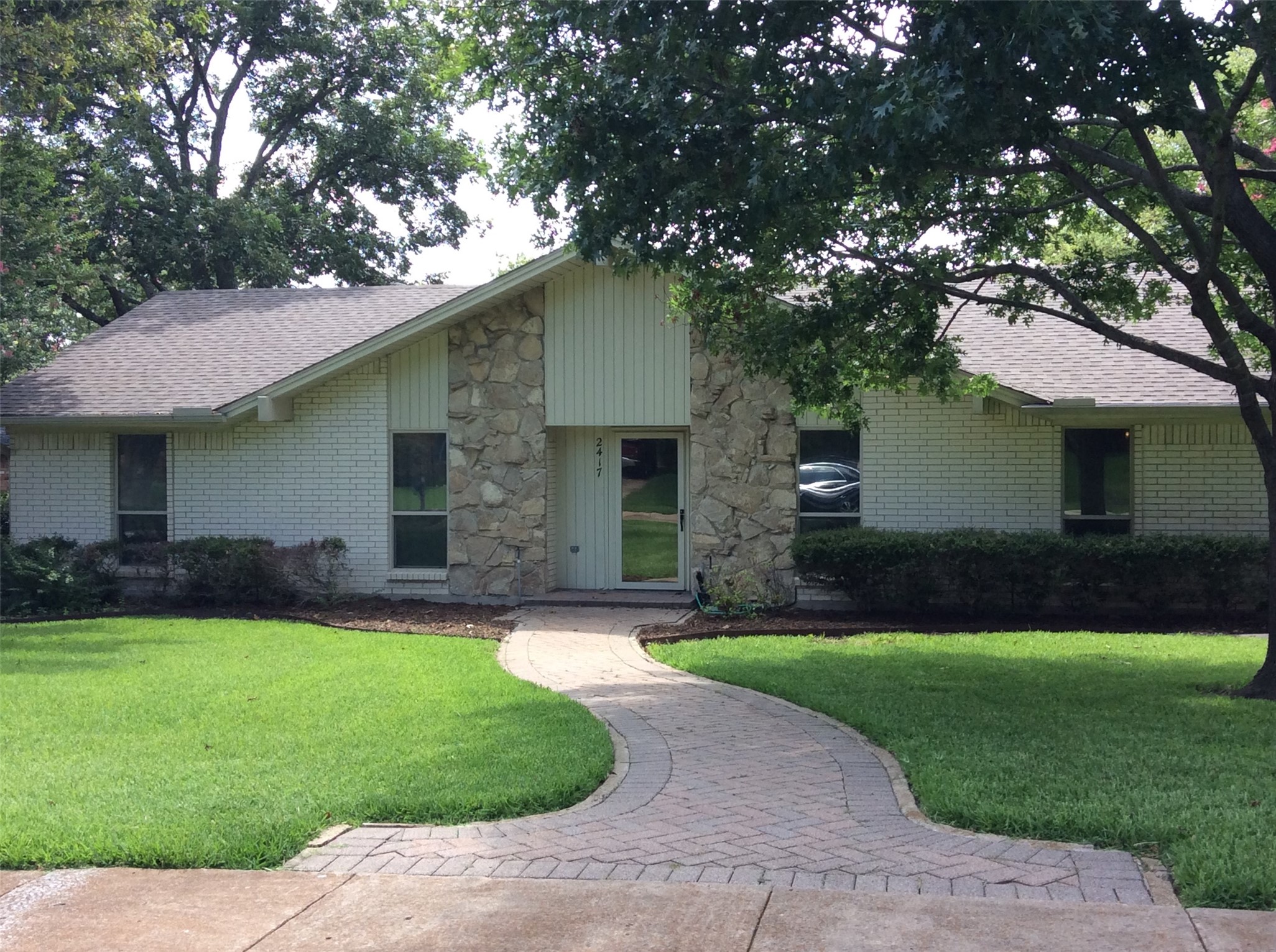 2417 Grandview Drive Richardson TX 75080