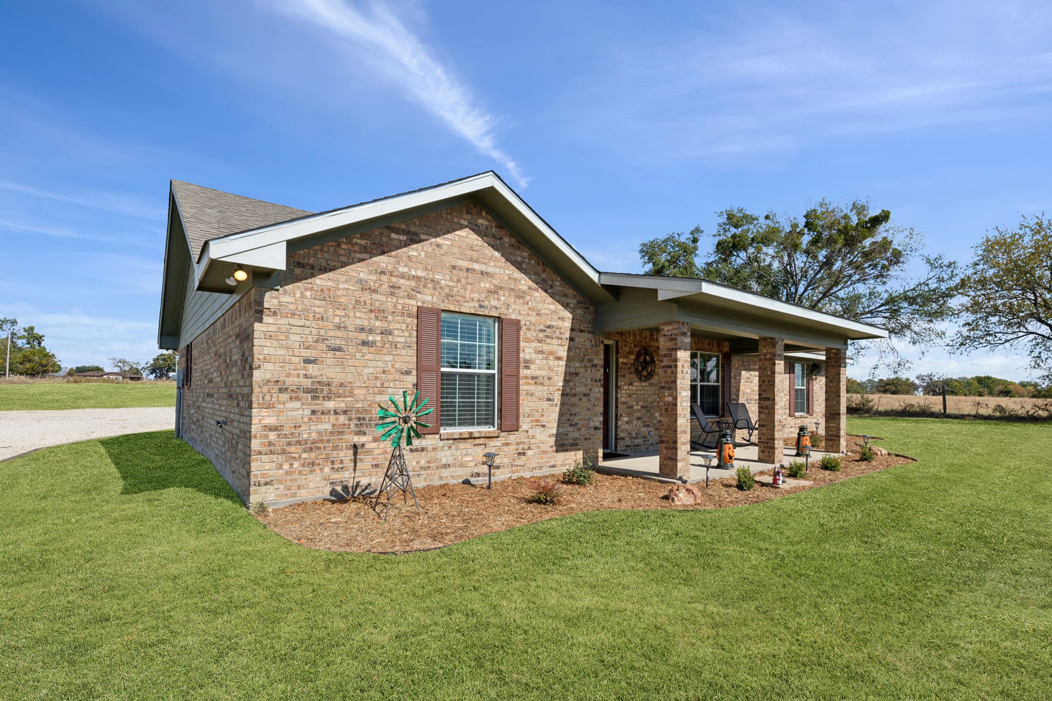 2068 W Us Highway 69 Emory TX 75440