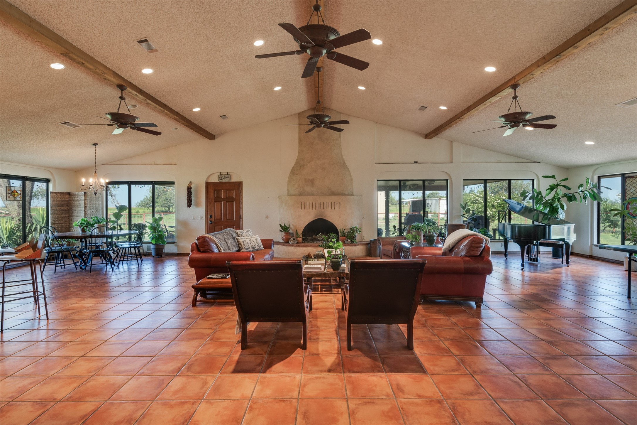 2246 County Road 185 Rochester TX 79544