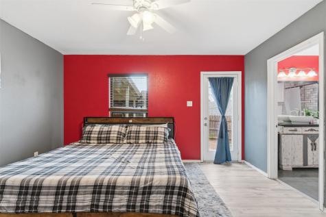 208 E Columbia Street Weatherford TX 76086