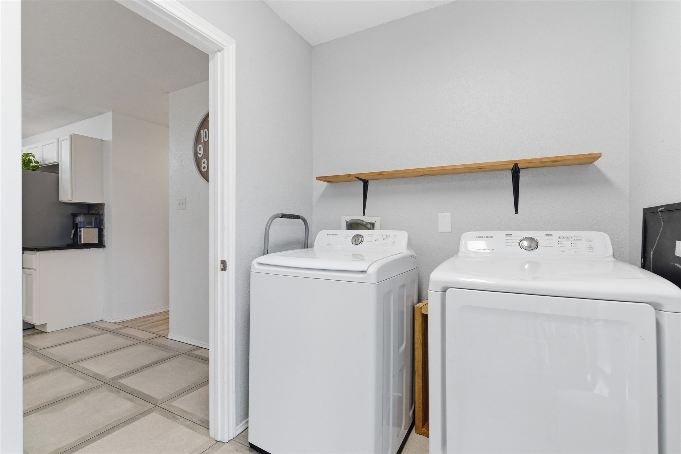 208 E Columbia Street Weatherford TX 76086