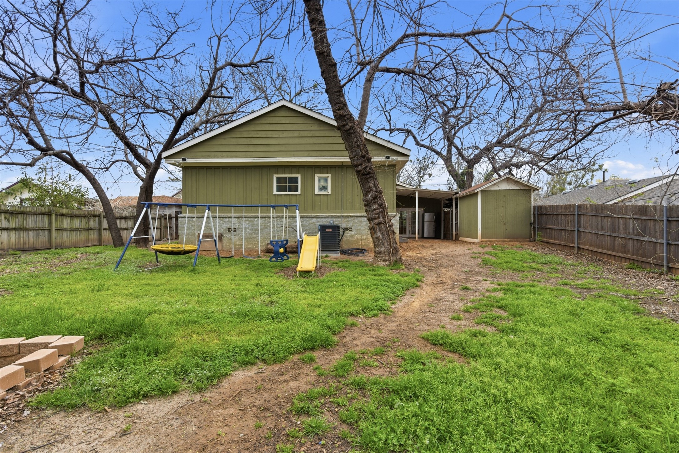 208 E Columbia Street Weatherford TX 76086